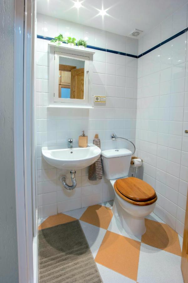 Nice And Cozy Studio At The Beachfront Benalmádena Extérieur photo